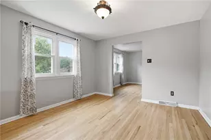 931 Shenango Rd, Chippewa Township, PA 15010 - Photo 9