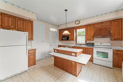 343 Dewey Ave, Washington, PA 15301 - Photo 5