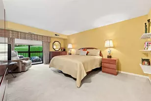 1500 Cochran Rd, Scott Township, PA 15243 - Photo 13