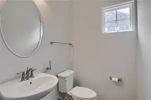 1720 St Johns Ln, Pittsburgh, PA 15143 - Photo 5