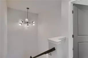 1720 St Johns Ln, Pittsburgh, PA 15143 - Photo 21