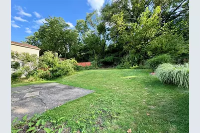 118 Sunrise Dr, Pittsburgh, PA 15236 - Photo 23