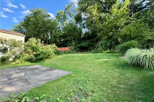 118 Sunrise Dr, Pittsburgh, PA 15236 - Photo 23