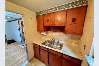 118 Sunrise Dr, Pittsburgh, PA 15236 - Photo 7