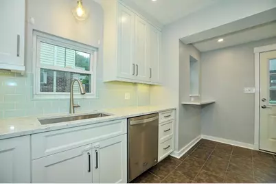 329 West Penn Place, Friendship Park, PA 15224 - Photo 7