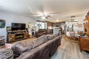 559 Sunview Cir, Derry Township, PA 15650 - Photo 19