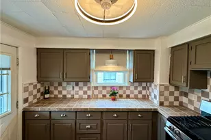 1028 Dewey Ave, New Castle, PA 16101 - Photo 19