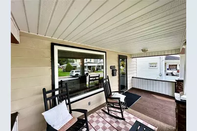 1028 Dewey Ave, New Castle, PA 16101 - Photo 5