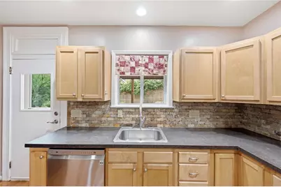 220 Walters Avenue, Pittsburgh, PA 15209 - Photo 9