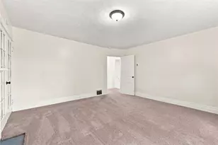1522 Ridge Ave, Coraopolis, PA 15108 - Photo 21