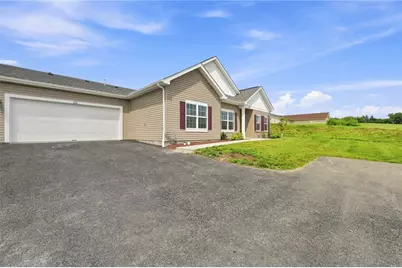 2083 S. Links Ave, Center Township, PA 16001 - Photo 3