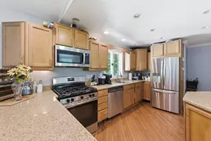 571 Flower Hill Ln, Pittsburgh, PA 15238 - Photo 5