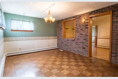 880 E Hill Drive, New Kensington, PA 15068 - Photo 3