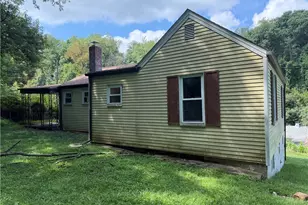 1504 Schweitzer Rd, Elizabeth Twp/Boro, PA 15135 - Photo 3