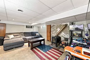 314 Crest Ave, Charleroi Boro, PA 15022 - Photo 7