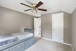 2402 Hillview St, Pittsburgh, PA 15234 - Photo 23