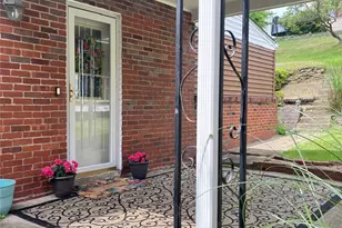 537 Haverhill Rd, Baldwin Twp, PA 15228 - Photo 5