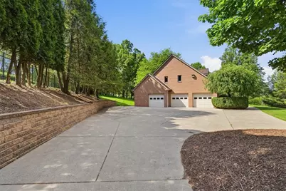 210 Reichold Rd, Pittsburgh, PA 15090 - Photo 45