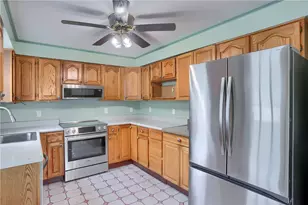 568 Orchard Ave, Pittsburgh, PA 15202 - Photo 9