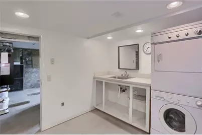 568 Orchard Ave, Pittsburgh, PA 15202 - Photo 17