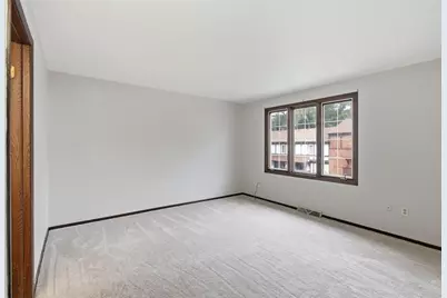 350 Woodbridge Dr, Ross Twp, PA 15237 - Photo 25