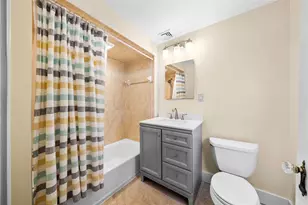 310 Morrison Dr, Pittsburgh, PA 15216 - Photo 15