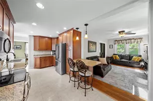 310 Morrison Dr, Pittsburgh, PA 15216 - Photo 9