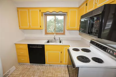 789 Dichicco Drive, North Versailles, PA 15137 - Photo 9