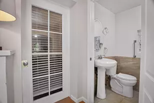 6320 Crombie St, Pittsburgh, PA 15217 - Photo 7