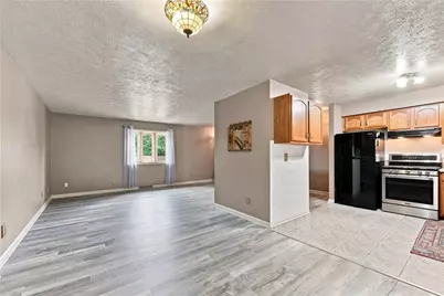 331 Clavale Dr, North Versailles, PA 15137 - Photo 9