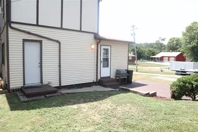 213 2nd Ave, Elco, PA 15434 - Photo 5
