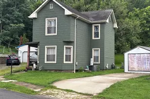 426 E Prospect Ave, Washington, PA 15301 - Photo 1