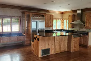 650 Washington Ave, Ellwood City, PA 16117 - Photo 13