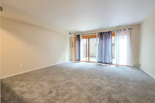 454 Country View Ct, Pittsburgh, PA 15205 - Photo 3