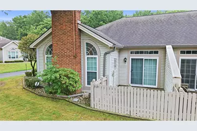 57 Stone Ridge Blvd, Hermitage, PA 16148 - Photo 3