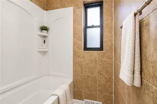 735 N Highland Ave, Pittsburgh, PA 15206 - Photo 25