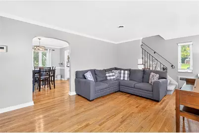4800 Roberta Dr, Pittsburgh, PA 15236 - Photo 5