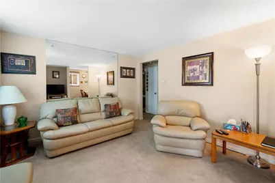 654 Perrilyn St, Pittsburgh, PA 15226 - Photo 3