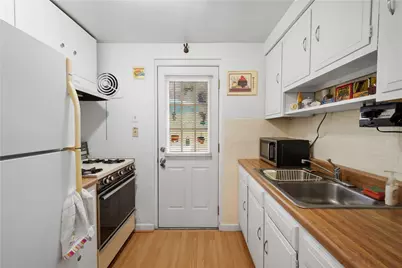 654 Perrilyn St, Pittsburgh, PA 15226 - Photo 7