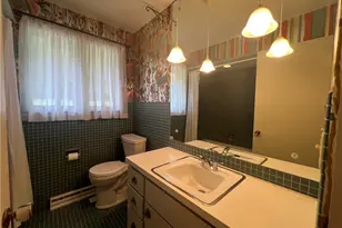 327 Holyoke Rd, Center Township, PA 16001 - Photo 25