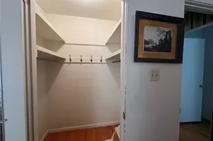 327 Holyoke Rd, Center Township, PA 16001 - Photo 21