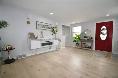 143 Anita Ave, Pittsburgh, PA 15217 - Photo 3