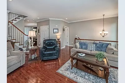 575 E Vanderbilt Drive, Adams Township, PA 16046 - Photo 3