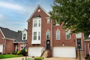 575 E Vanderbilt Dr, Adams Township, PA 16046 - Photo 1