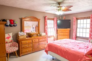 856 Walnut Dr, Ellwood City, PA 16117 - Photo 33