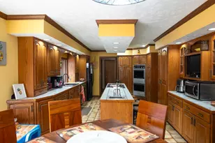 856 Walnut Dr, Ellwood City, PA 16117 - Photo 21