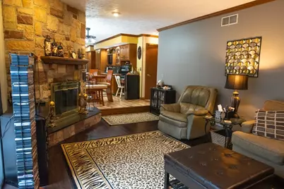 856 Walnut Drive, Ellwood City, PA 16117 - Photo 17