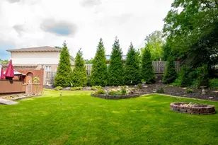 856 Walnut Dr, Ellwood City, PA 16117 - Photo 47