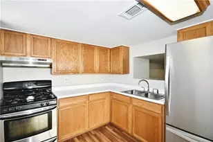 3743 Brownsville Rd, Pittsburgh, PA 15227 - Photo 9