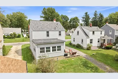 891 Bon Air Dr, Sharon, PA 16146 - Photo 7